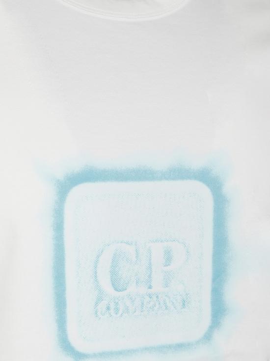 26SS 씨피 컴퍼니 메트로폴리스 시리즈 머서라이즈드 저지 반팔 배지 티셔츠 20CLTS054A 006370W103 Black - C.P. COMPANY