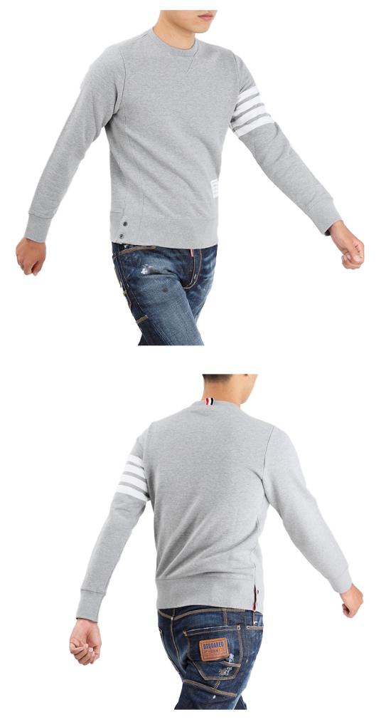 26SS 톰브라운 로고 패치 엔지니어드 4바 스웨트셔츠 MJT021H 00535 068 Grey - THOM BROWNE