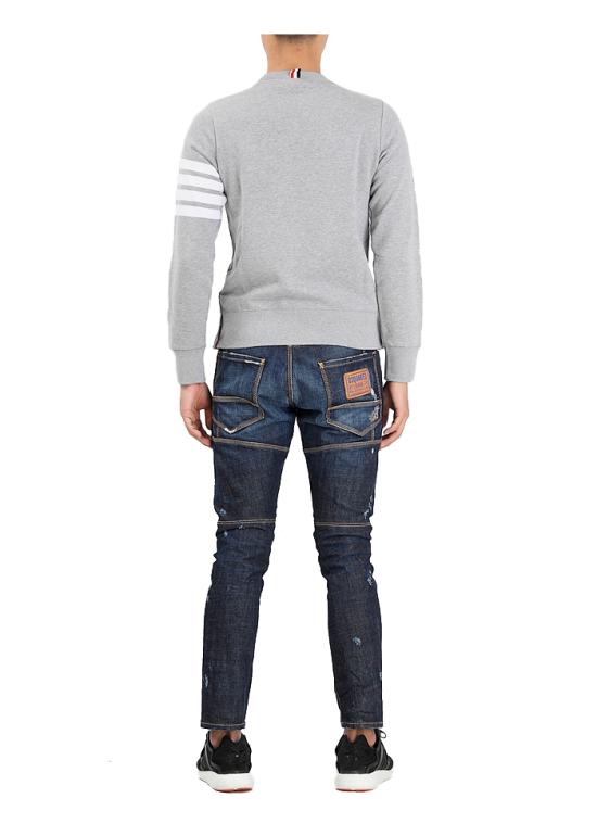 26SS 톰브라운 로고 패치 엔지니어드 4바 스웨트셔츠 MJT021H 00535 068 Grey - THOM BROWNE