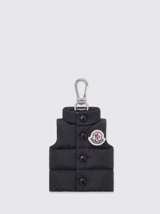 26SS 몽클레어 패치로고 패딩 공용 키링 6F00002M7726 999 Black