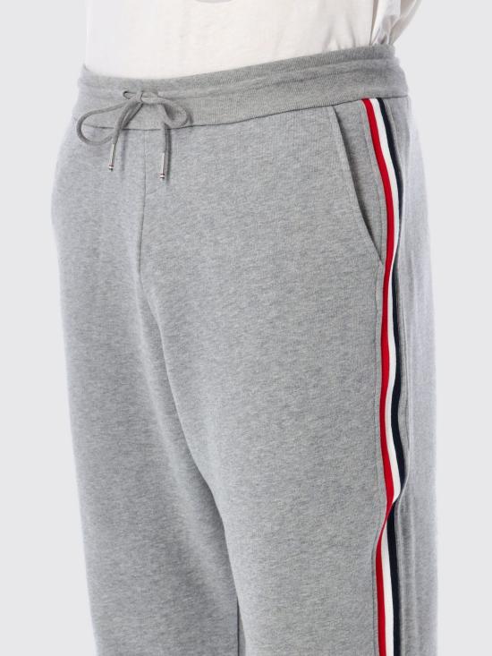 26SS 톰브라운 클래식 루프백 스트라이프 스웨트팬츠 MJQ066A03377 055 Grey - THOM BROWNE