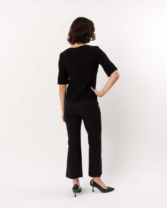  띠어리 반팔 티셔츠 Theory 오픈형 반팔 보트넥 탑 블랙 - THEORY