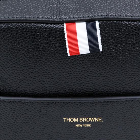 26SS 톰브라운 클러치/파우치 MAG421A00198001 Black - THOM BROWNE