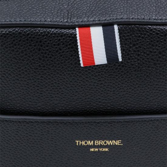 26SS 톰브라운 클러치/파우치 MAG421A00198001 Black - THOM BROWNE