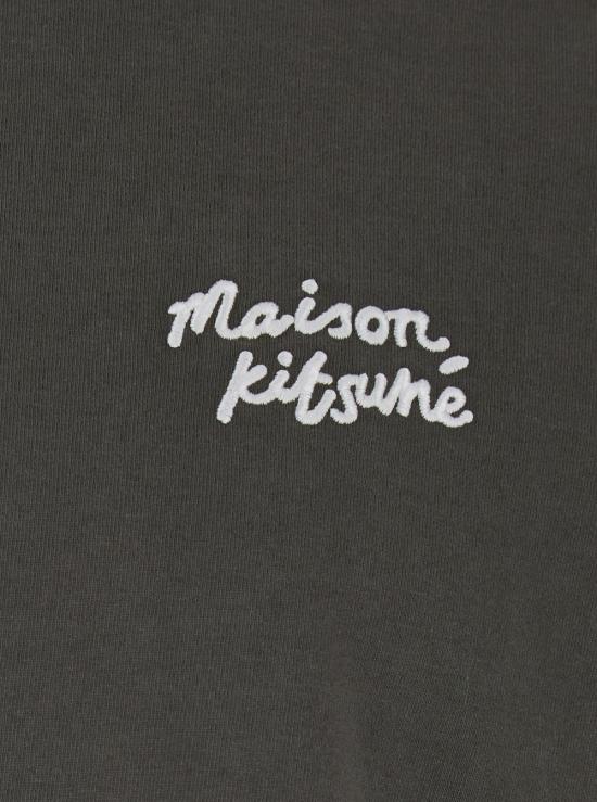 26SS 메종키츠네 핸드라이팅 컴포트 티셔츠 MM00126KJ70250453 Brown - MAISON KITSUNE