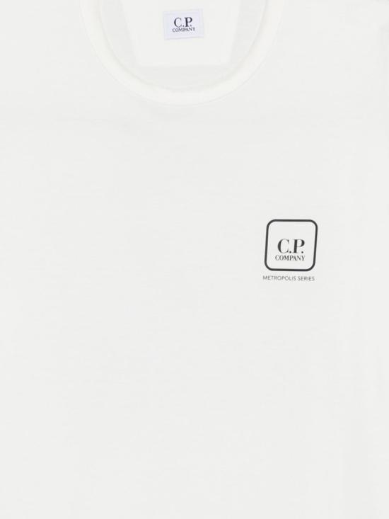 26SS 씨피 컴퍼니 메트로폴리스 시리즈 머서라이즈드 저지 반팔 프린티드 배지 티셔츠 20CLTS055A 006370W103 White - C.P. COMPANY