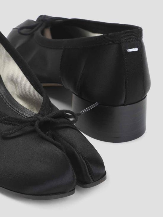 26SS 마르지엘라 타비 사틴 발레리나 S58WZ0156P7551T8013 Black - MAISON MARGIELA