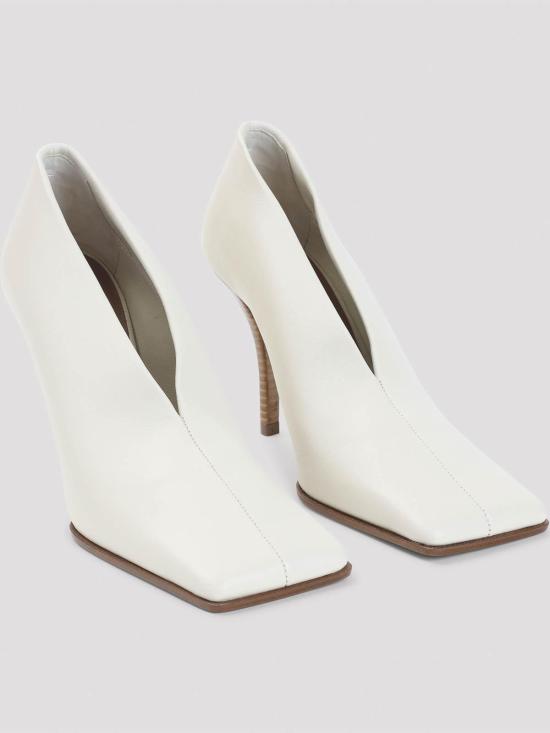 26SS 알라이아 힐/펌프스 AA3E1020I106055 White - ALAIA