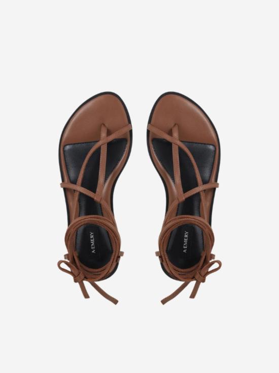  에이 에머리 샌들 A.Emery Kir 샌달 코냑 - A.EMERY