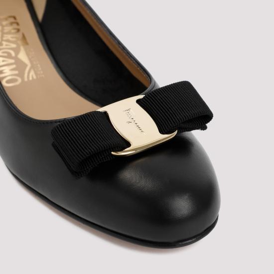 26SS 살바토레 페라가모 힐/펌프스 0765658 NERO BLACK - SALVATORE FERRAGAMO