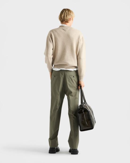26SS 프라다 리캐시미어 크루넥 스웨터 UMB67416ZJ F0AP2 BROWN - PRADA