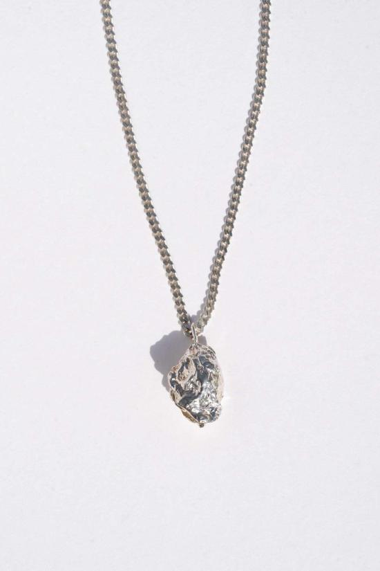  스윔 투 더 문 목걸이/팬던트 재활용 스털링 실버와 담수 진주로 제작된 '' 안드레아 목걸이 - SWIM TO THE MOON