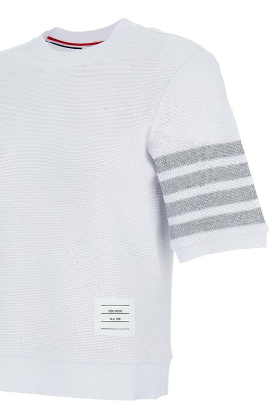 26SS 톰브라운 텍스처드 코튼 피케 4바 티셔츠 FJS222AJ0248100 White - THOM BROWNE