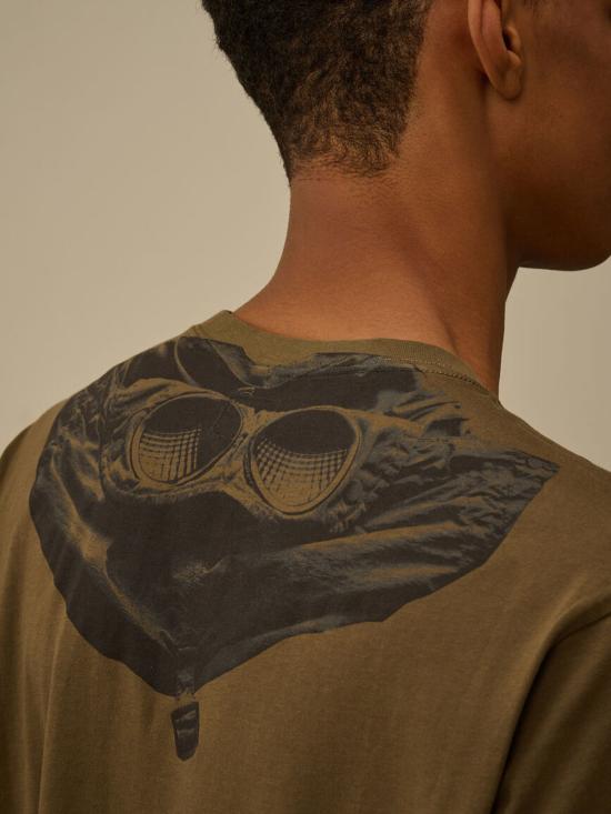 26SS 씨피 컴퍼니 반팔 티셔츠 RCCMTS725A 005100W683 Green - C.P. COMPANY