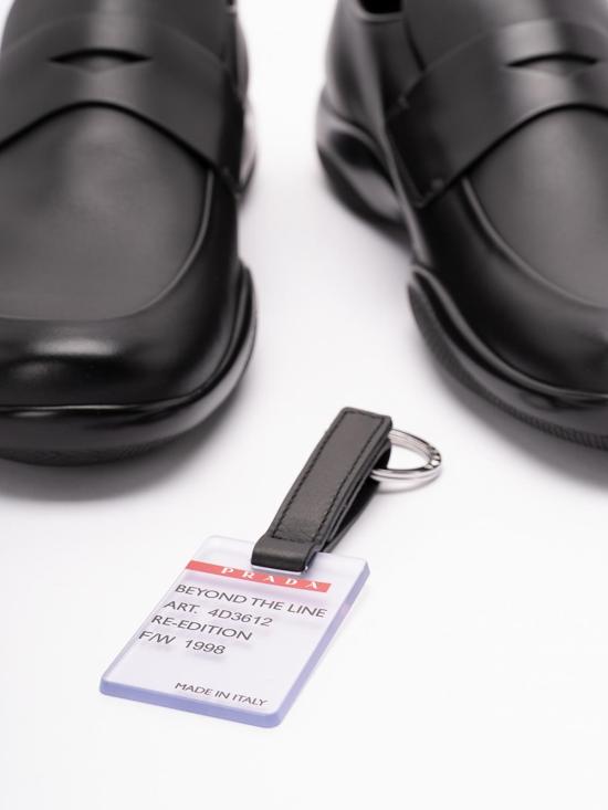 26SS 프라다 토블라흐 레더 로퍼 4D3612070FD001F0002 - PRADA