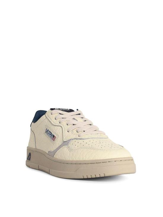 26SS 오트리 메달리스트 로우 스니커즈 AULMNE12 White - AUTRY