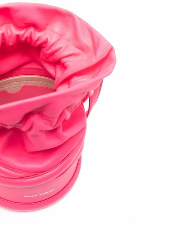  알렉산더 맥퀸 소프트 드로스트링 레더 버킷 커브백 696811 1AXAC5907 Fuchsia - ALEXANDER MCQUEEN