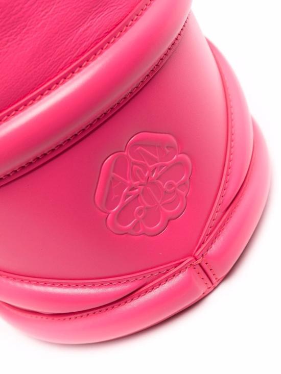  알렉산더 맥퀸 소프트 드로스트링 레더 버킷 커브백 696811 1AXAC5907 Fuchsia - ALEXANDER MCQUEEN