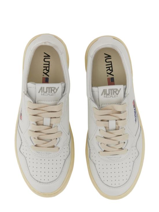 26SS 오트리 메달리스트 로우 스니커즈 AULW LL15 WHITE - AUTRY