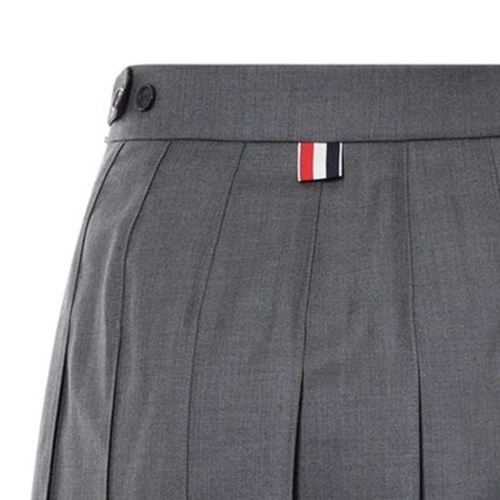 26SS 톰브라운 슈퍼 120수 스쿨 유니폼 드롭백 플리츠 미니 스커트 FGC402V00626 035 MED GREY - THOM BROWNE