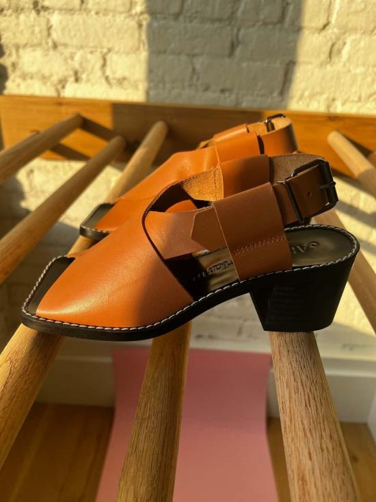  어바웃 아리안느 샌들 Arianne Kai 샌들 카넬라 소개