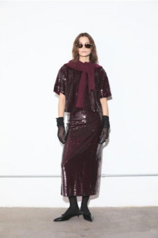  델룩 미디 스커트 로건 스커트