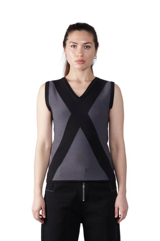  팡 뉴욕 민소매 티셔츠 팡 NYC 크로스 브이넥 탑 블랙 - FANG NYC