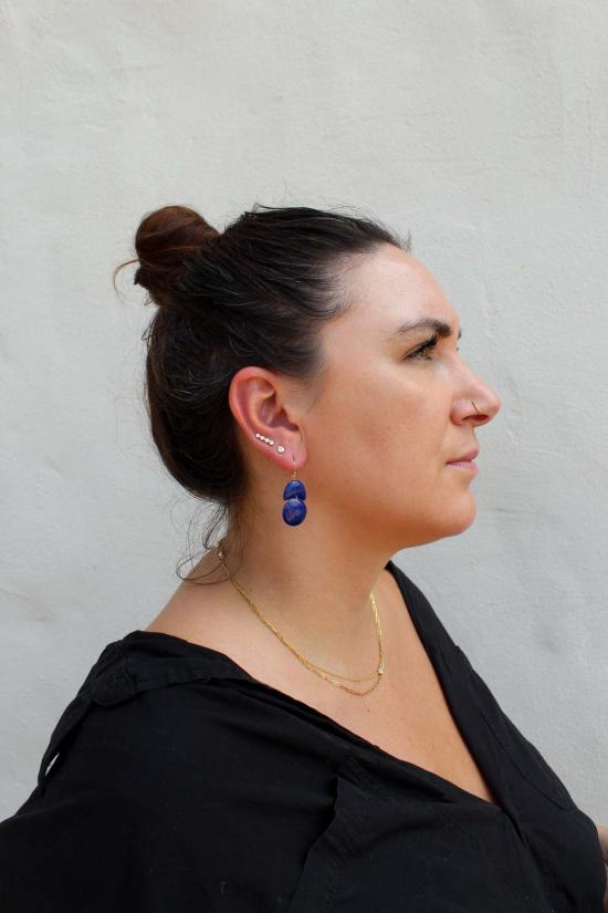  TENTHOUSANDTHINGS 이어링 Tenthousandthings Tiny Arps  18k/라피스 - OTHER BRANDS