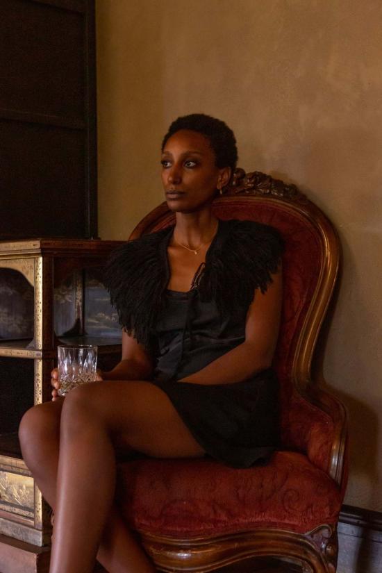  Erica Tanov 라운지 웨어 에리카 타노프 롤라 실크 샤르뫼즈 슬립 드레스 블랙 - OTHER BRANDS