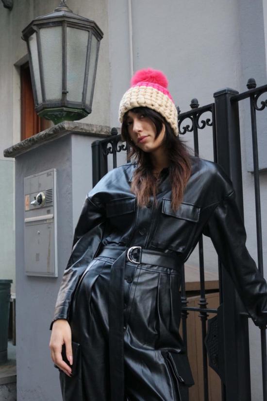  미샤램퍼트 모자 미샤 램퍼트 캔디 | 버터밀크 컬러 블록 비니 + 코랄 XL 폼폼 - MISCHA LAMPERT