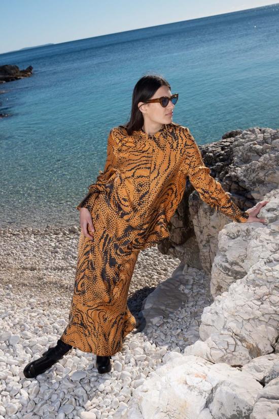  Untitled in Motion 블라우스 무제 인 모션 칼리  조라 골드 - UNTITLED IN MOTION