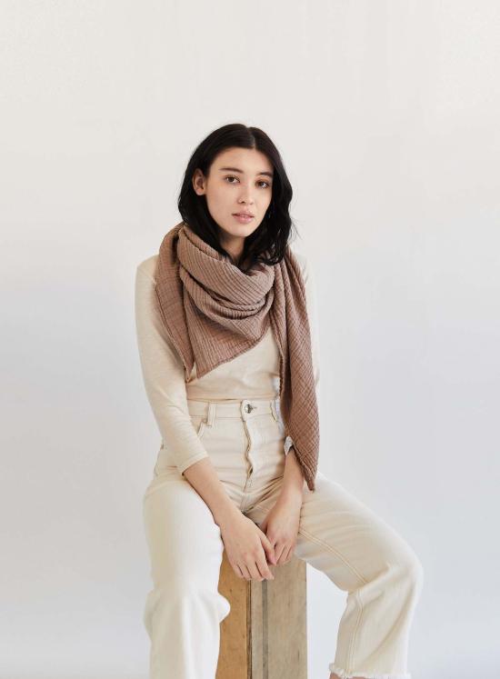  잇이즈웰 LA 머플러/스카프 주름진 거즈 스카프 - IT IS WELL L.A.