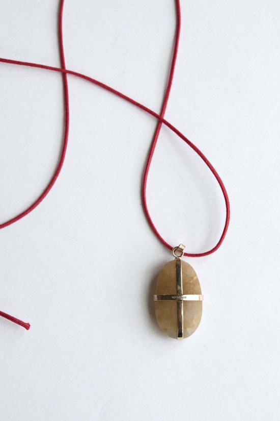  나탈리 마툴랭 목걸이/팬던트 나탈리 마툴린 스톤 리본 펜던트, 앰버/9캐럿 골드 - NATHALIE MATHOULIN