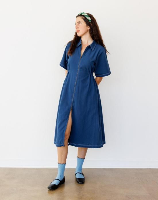  노블 롱 원피스 롱 유틸리티 드레스 네이비 (대조적인 스티치 포함)