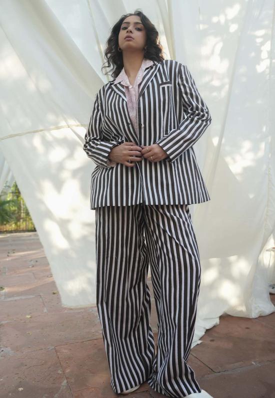  이키비 수트 자켓 에이라 더블 버튼 블레이저 - IKKIVI