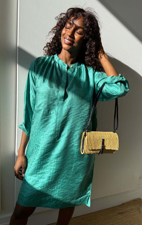  Two 튜닉 실크 소재의 긴팔 버튼  (녹색)