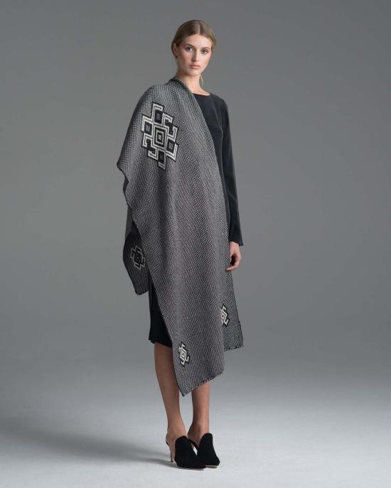  VOZ 머플러/스카프 보즈 어패럴 아라나 숄