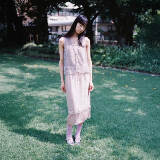  Leur Logette 미디 스커트 꽃잎 자수  베이지 - OTHER BRANDS