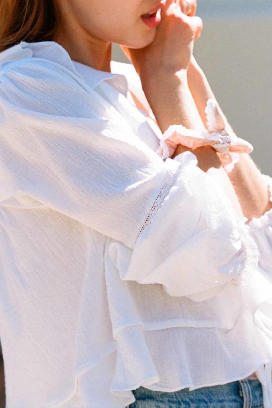  메릿 찰스 블라우스 휴스턴 탑 사전 주문 배송 예정일 4월 23일 (화이트) - MERRITT CHARLES