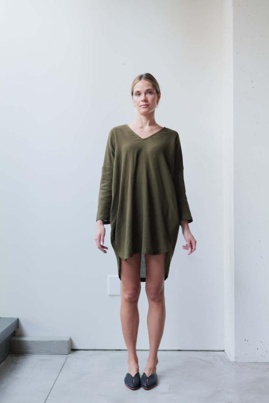  at Dawn. 숏 원피스 새벽에. V넥 편안한 숏 드레스 - OTHER BRANDS