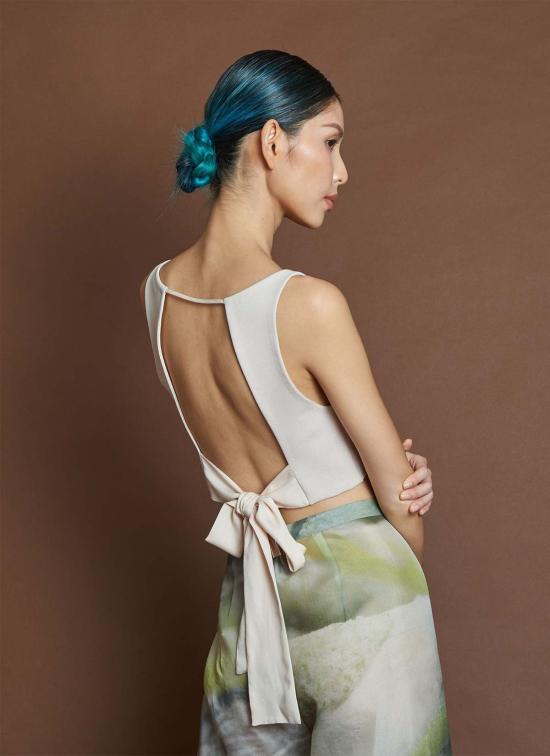  KAAREM 브라 카렘 라 란 렛 오픈 백 탑 타이 쁘띠 레귤러 라이트 크림 - OTHER BRANDS