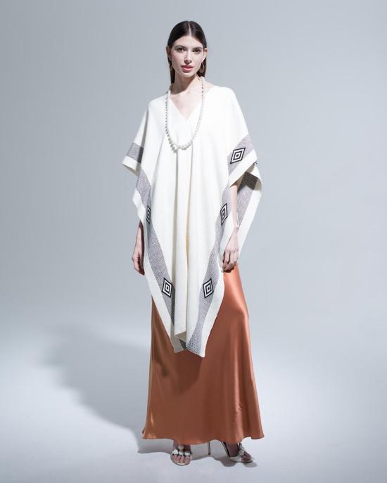  보즈 블라우스 Voz Apparel 디아만테 코튼 판초