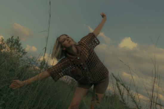  Nia Thomas 셔츠 니아 토마스 세사 셔츠 토니 브라운 - NIA THOMAS