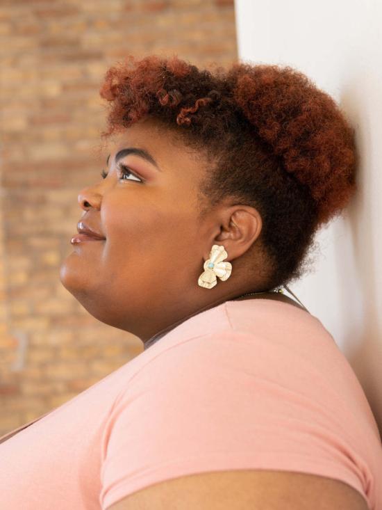  페어 아니타 이어링 인 블룸 스터드 - FAIR ANITA