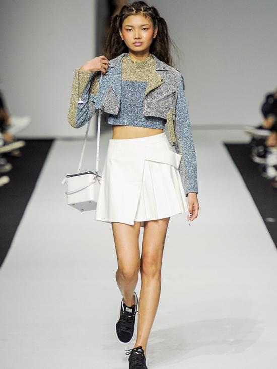  카이 인티메이츠 숏 스커트 카이 플리츠 스커트 화이트 - KYE INTIMATES