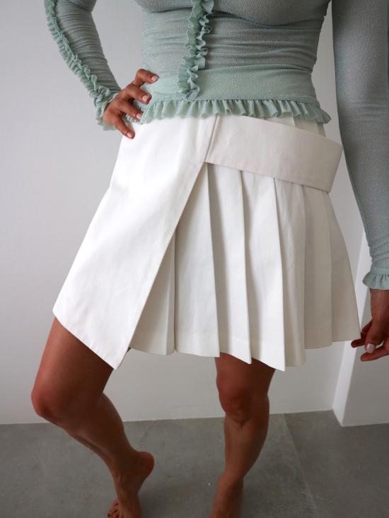  카이 인티메이츠 숏 스커트 카이 플리츠 스커트 화이트