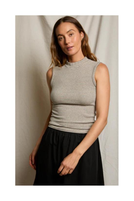  퍼펙트 화이트 티 민소매 티셔츠 멜 럭스 스트라이프 립 모크넥 탱크탑 - PERFECT WHITE TEE