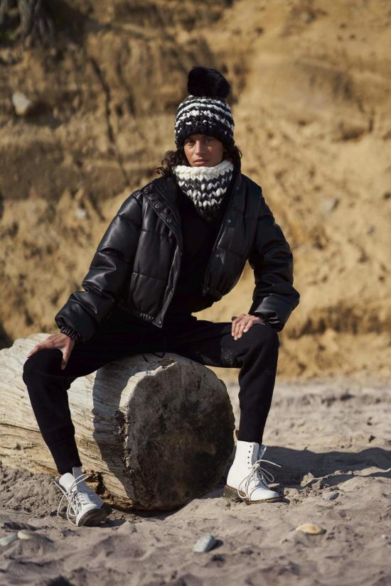  Mischa Lampert 모자 미샤 램퍼트 흑백 줄무늬 비니 + 블랙 XL 폼폼 - OTHER BRANDS