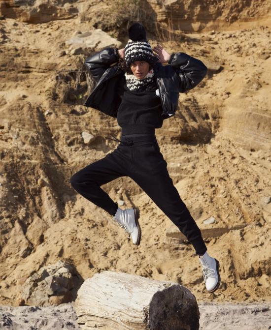  Mischa Lampert 모자 미샤 램퍼트 흑백 줄무늬 비니 + 블랙 XL 폼폼 - OTHER BRANDS