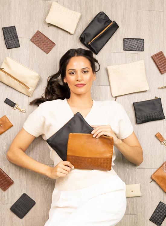  듀 맹 키링 듀 메인즈 대형 파우치 키체인 & 슬림 ID 세트 - DEUX MAINS